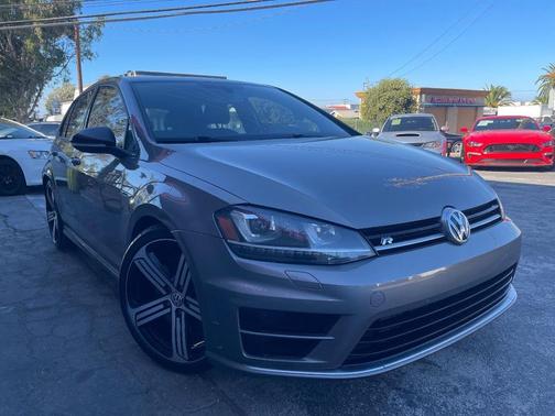 2016 Volkswagen Golf R 4-Door w/DCC & Navigation
