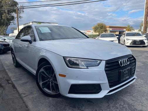 Glacier White Metallic 2019 Audi A4 40 Premium