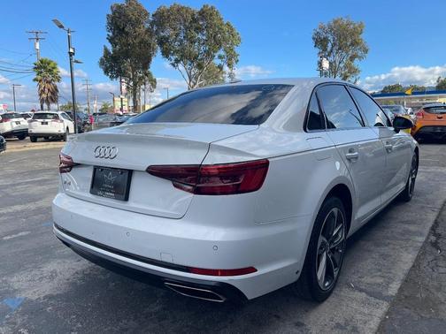 Glacier White Metallic 2019 Audi A4 Premium