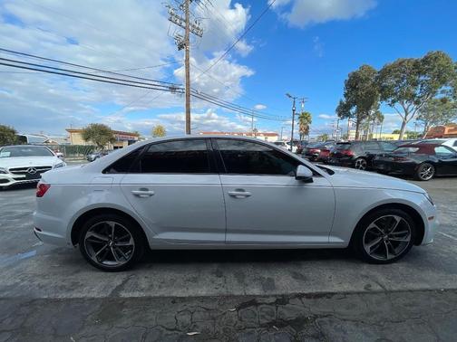 Glacier White Metallic 2019 Audi A4 Premium