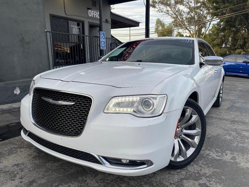 2018 Chrysler 300 Limited