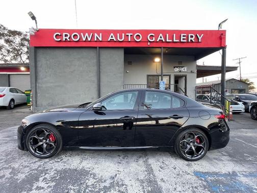 2018 Alfa Romeo Giulia Base