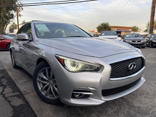 2014 INFINITI Q50 Premium