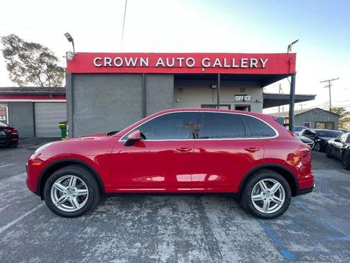 Carmine Red 2016 Porsche Cayenne Cayenne
