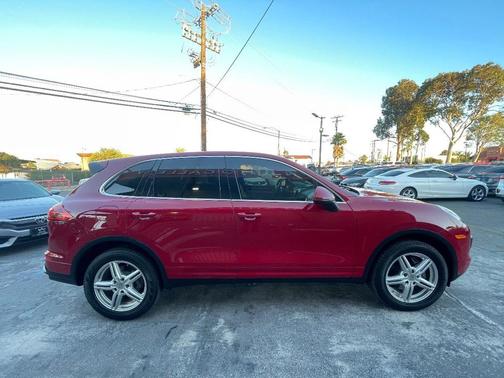 2016 Porsche Cayenne Cayenne