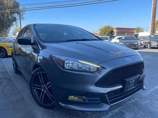 Magnetic 2015 Ford Focus ST