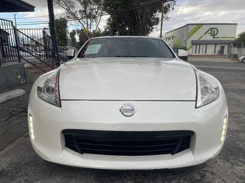 2015 Nissan 370Z Sport