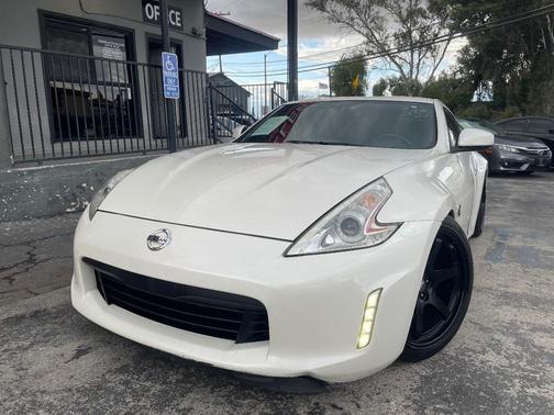 2015 Nissan 370Z Sport