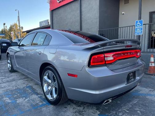 2014 Dodge Charger Road/Track