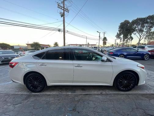 2017 Toyota Avalon Touring