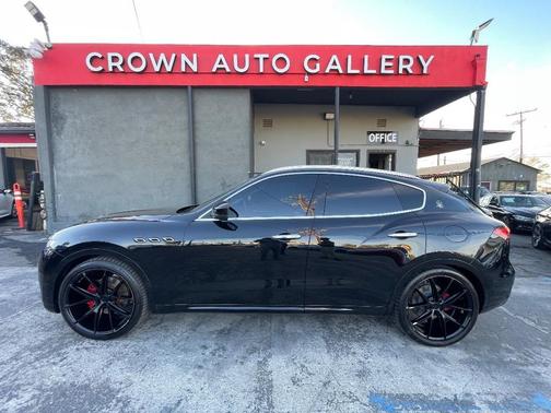 2017 Maserati Levante Base