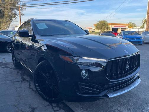 2017 Maserati Levante Base