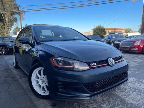 2018 Volkswagen Golf GTI 2.0T S 4-Door