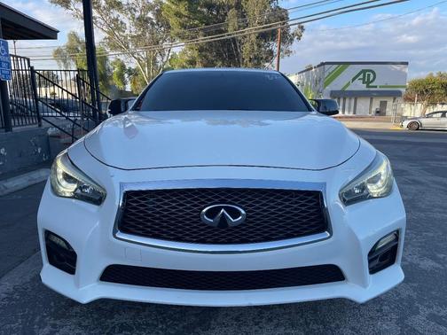 2015 INFINITI Q50 Sport