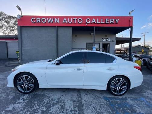2015 INFINITI Q50 Sport