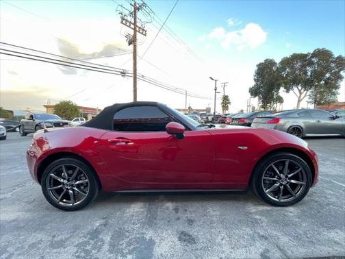 2016 Mazda MX-5 Miata Grand Touring
