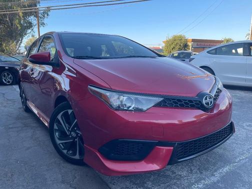 2016 Scion iM