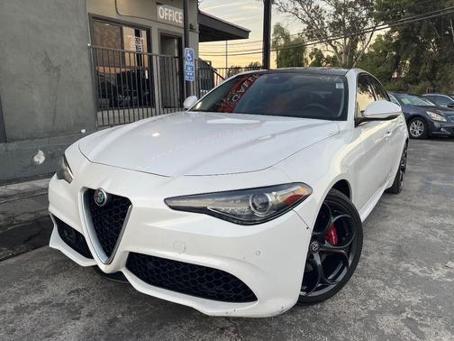 2017 Alfa Romeo Giulia Ti