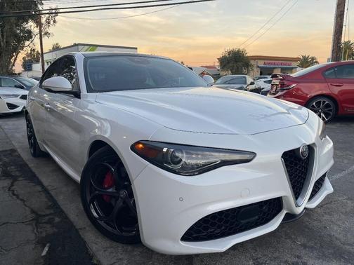 2017 Alfa Romeo Giulia Ti