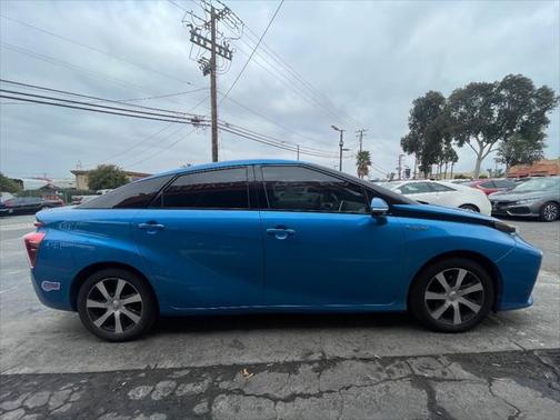 2018 Toyota Mirai Base