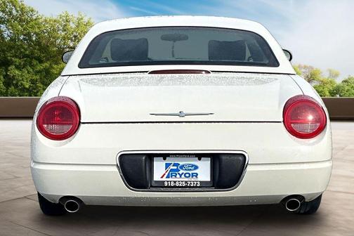 White 2002 Ford Thunderbird