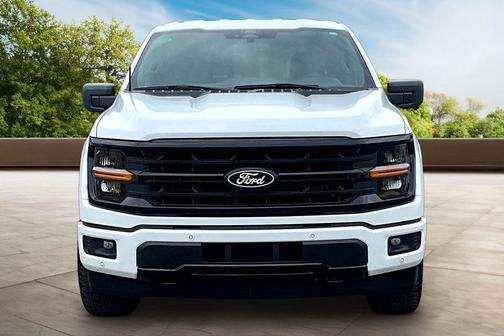 Oxford White 2025 Ford F-150 XLT