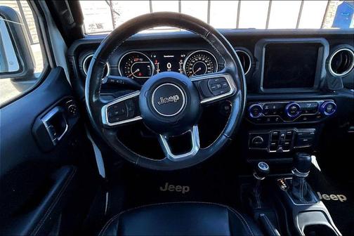Bright White Clearcoat 2021 Jeep Wrangler Unlimited Sahara