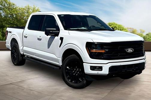 Oxford White 2025 Ford F-150 XLT