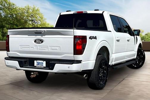 Oxford White 2025 Ford F-150 XLT