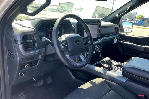Oxford White 2025 Ford F-150 XLT