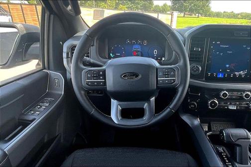 Oxford White 2025 Ford F-150 XLT