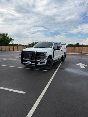 Oxford White 2023 Ford F-250 XL