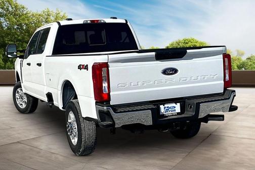 Oxford White 2026 Ford F-350 XLT