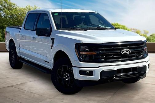 Oxford White 2025 Ford F-150 XLT