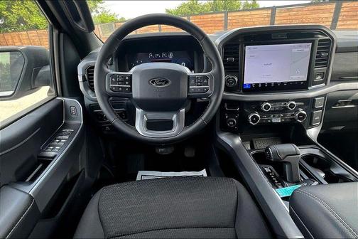 Oxford White 2025 Ford F-150 XLT