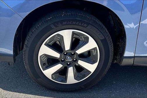 Quartz Blue Pearl 2017 Subaru Forester 2.5i Limited