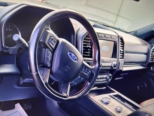 Magnetic 2020 Ford Expedition Limited