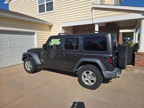 Granite Crystal Clearcoat Metallic 2018 Jeep Wrangler Unlimited Sport