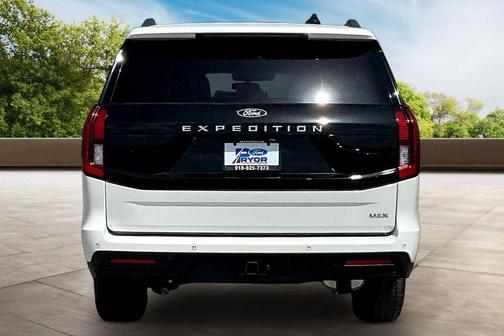 Star White 2027 Ford Expedition Max ACTIVE