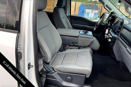 White 2024 Ford F-150 XLT