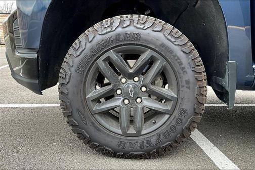 Blue Metallic 2022 Chevrolet Silverado 1500 Limited LT Trail Boss