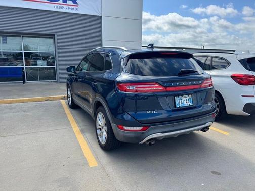 Midnight Black 2016 Lincoln MKC Select