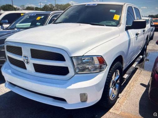 Bright White Clearcoat 2019 RAM 1500 Classic Express