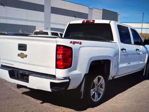 2018 Chevrolet Silverado 1500 Custom