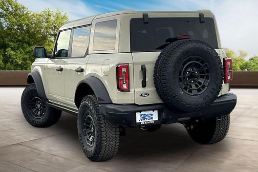 Desert Sand 2026 Ford Bronco Badlands