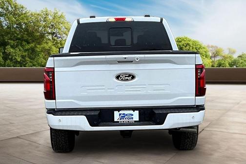 Oxford White 2025 Ford F-150 XLT
