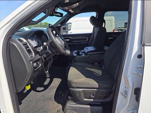 Bright White Clearcoat 2025 RAM 2500 Big Horn