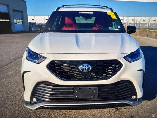 Blizzard Pearl 2021 Toyota Highlander XSE