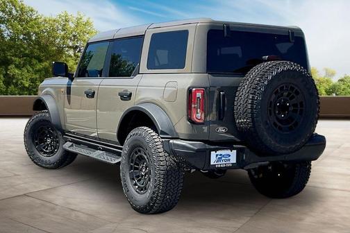 Gray 2026 Ford Bronco Badlands