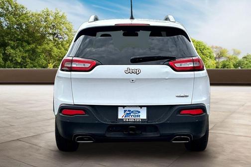 Bright White Clearcoat 2018 Jeep Cherokee Latitude Plus
